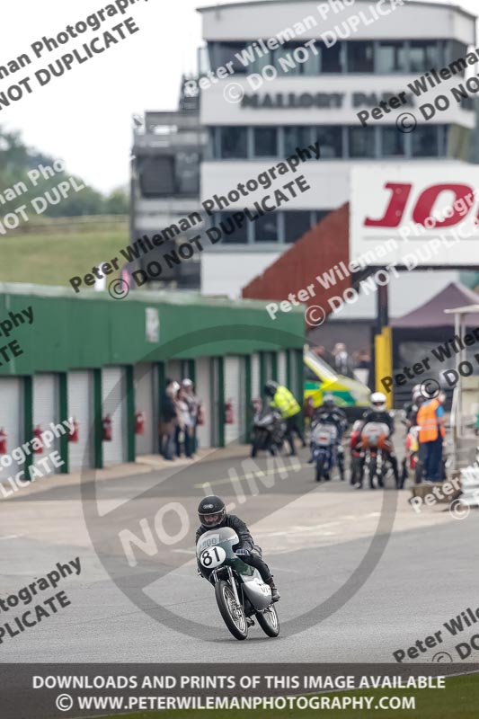 Vintage motorcycle club;eventdigitalimages;mallory park;mallory park trackday photographs;no limits trackdays;peter wileman photography;trackday digital images;trackday photos;vmcc festival 1000 bikes photographs